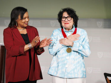 Sonia Sotomayor receiving the Radcliffe Medal