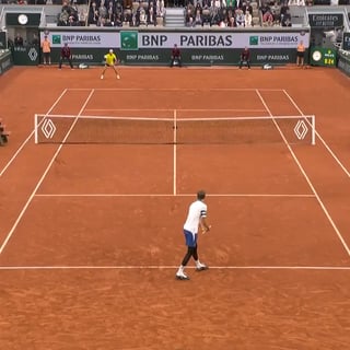 r/tennis - Tomas Machac hits two left-handed forehands in a row to break Medvedev.