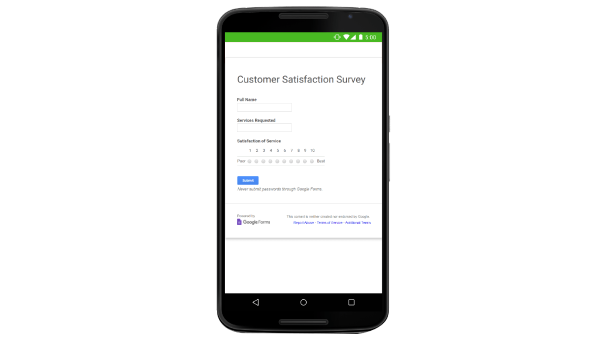 응답 필드가 있는 '고객 만족도 설문조사'를 보여주는 Google Forms UI 