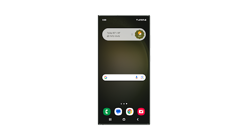 No ecrã principal de um telemóvel Android, o widget Resumo do Assistente mostra a meteorologia atual e informação dos próximos voos.