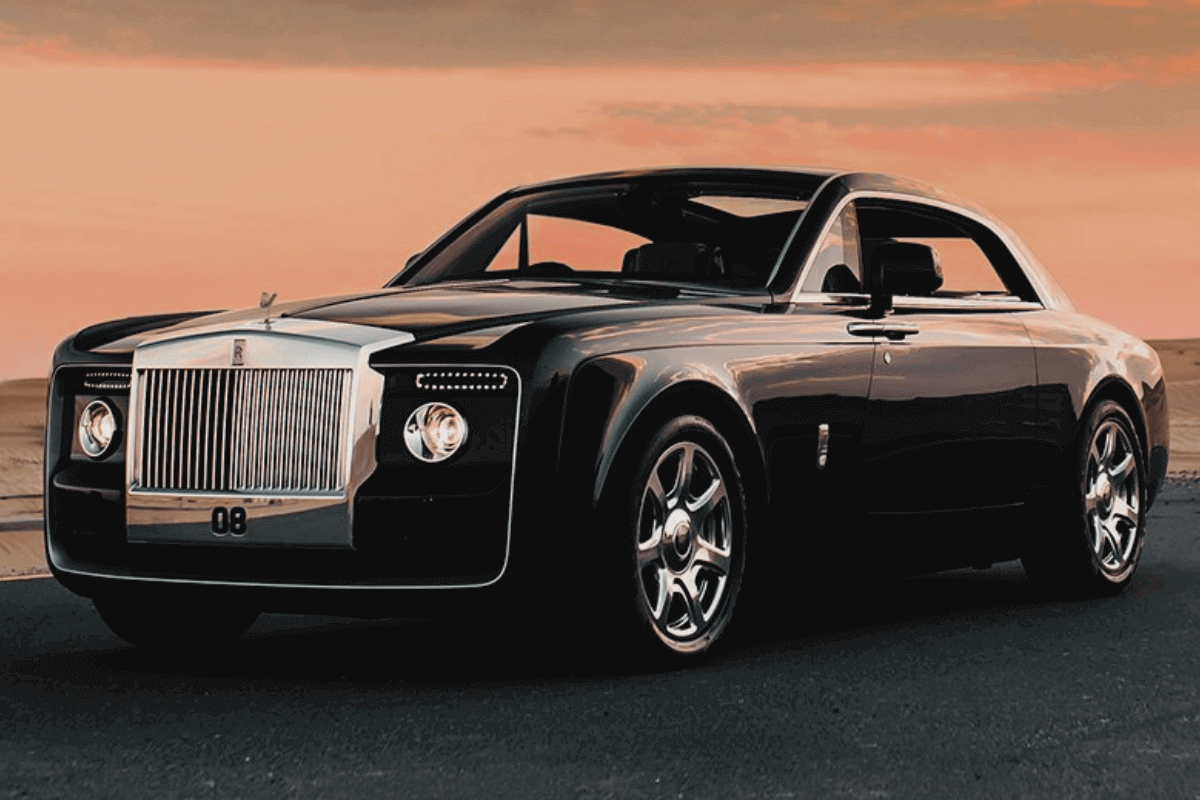 Топ-20 эксклюзивных суперкаров в 2023 году: Rolls Royce Sweptail