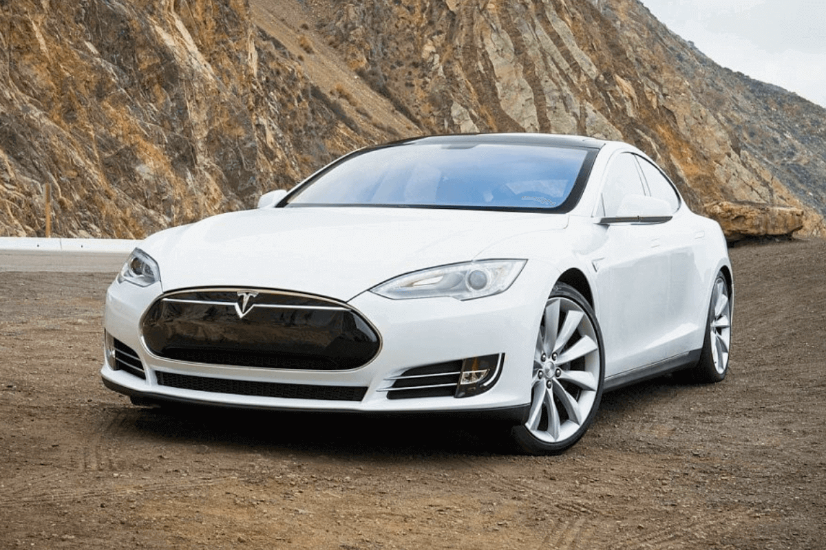 Обзор машин Tesla: Tesla Model S