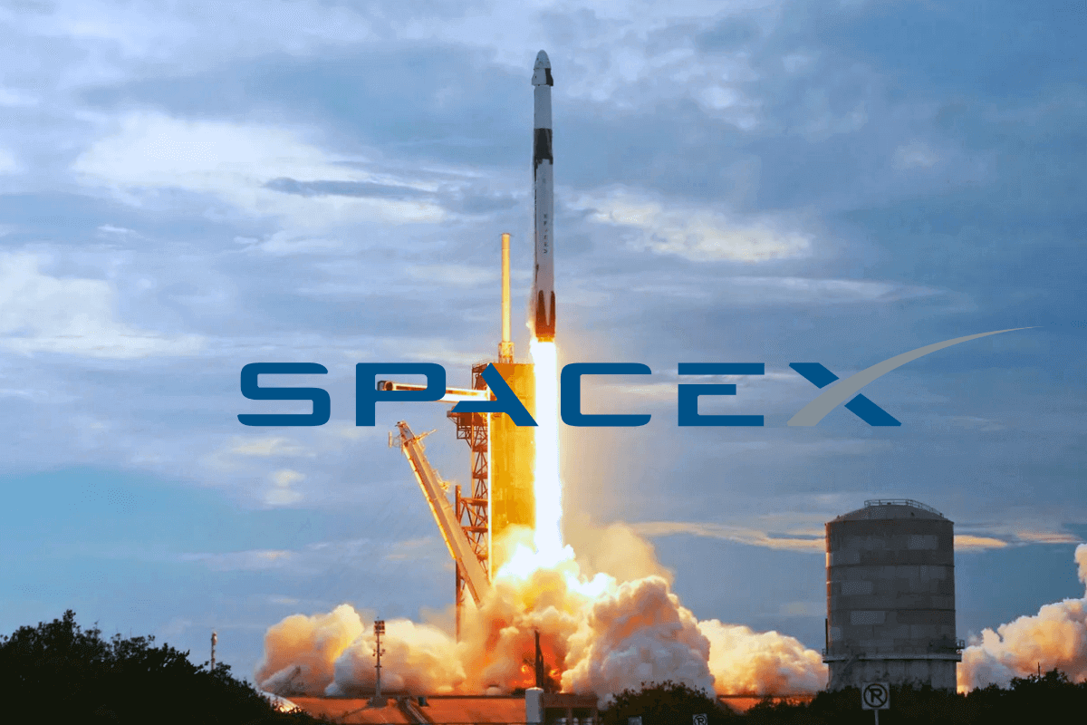 SpaceX против регулирования коммерческих космических полетов
