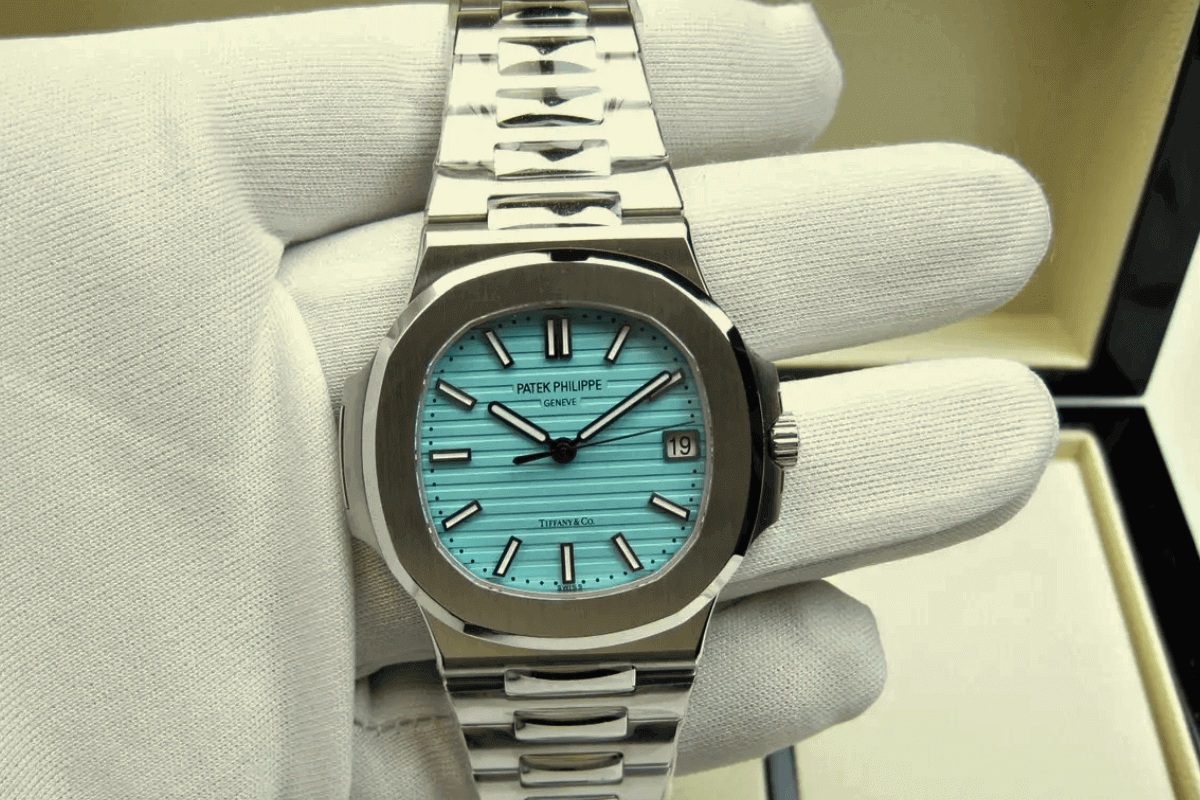 Самые дорогие часы в мире: Patek Philippe Nautilus Ref. 5711/1A-018