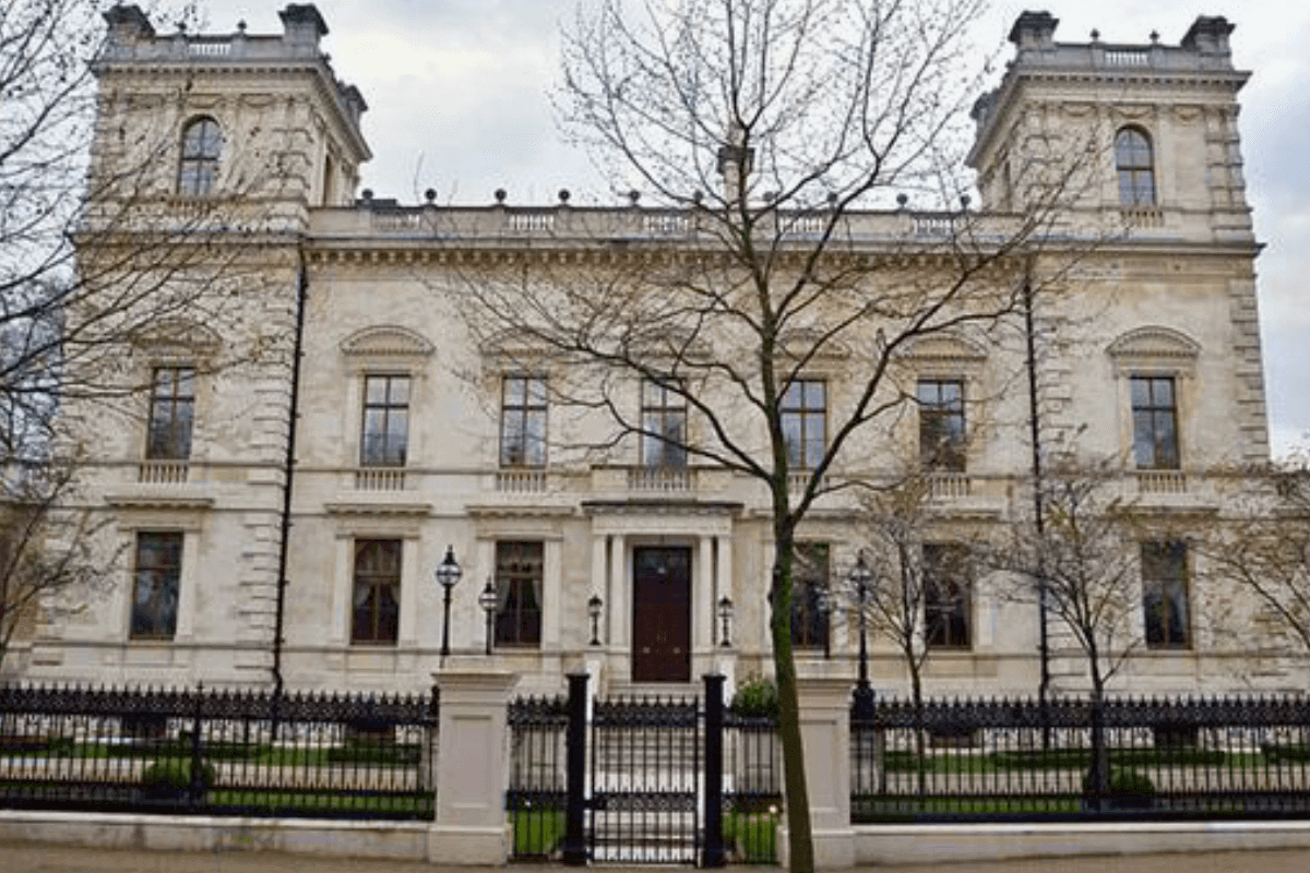 Самые дорогие и необычные особняки миллиардеров: «Тадж-Миттал» (Kensington Palace Gardens)